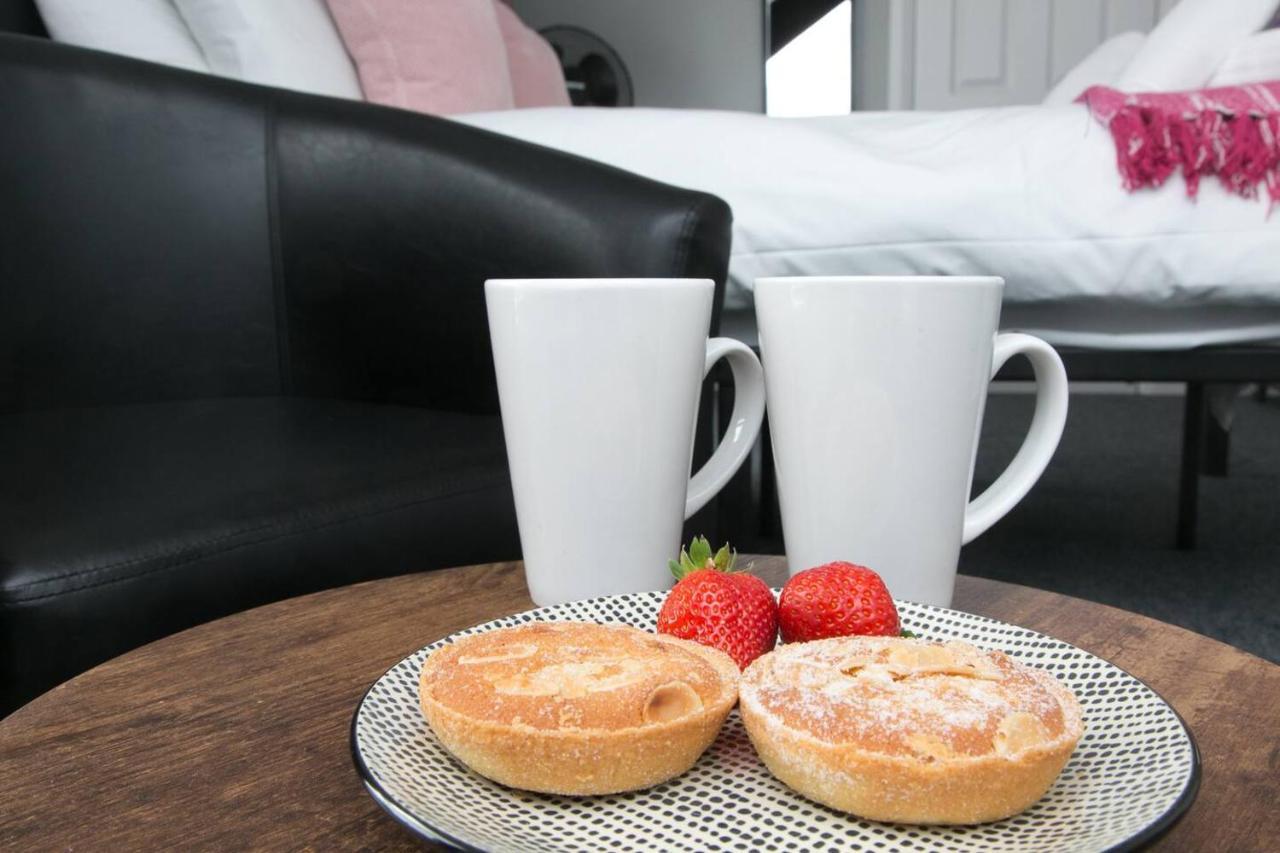 Pass The Keys Modern En-Suite Room In Country Pubrestaurant 2 Llanddona ภายนอก รูปภาพ
